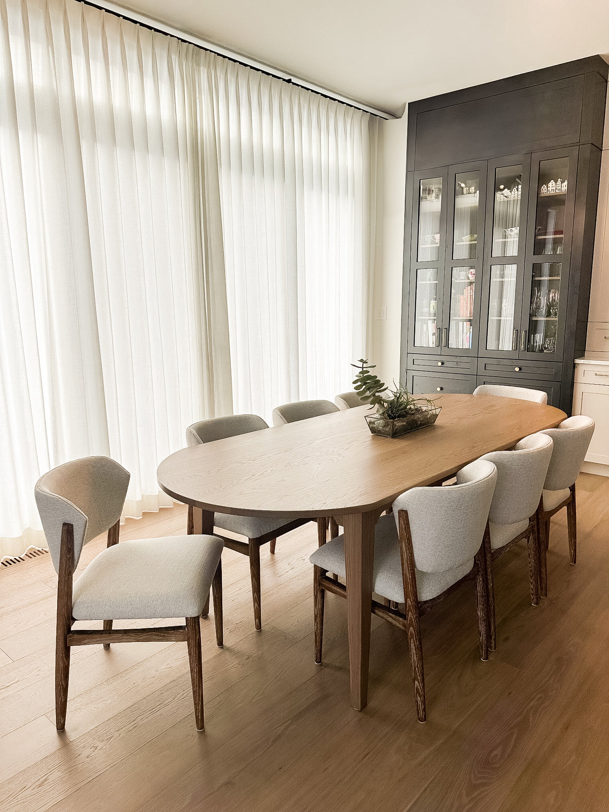 Ellory Dining Table